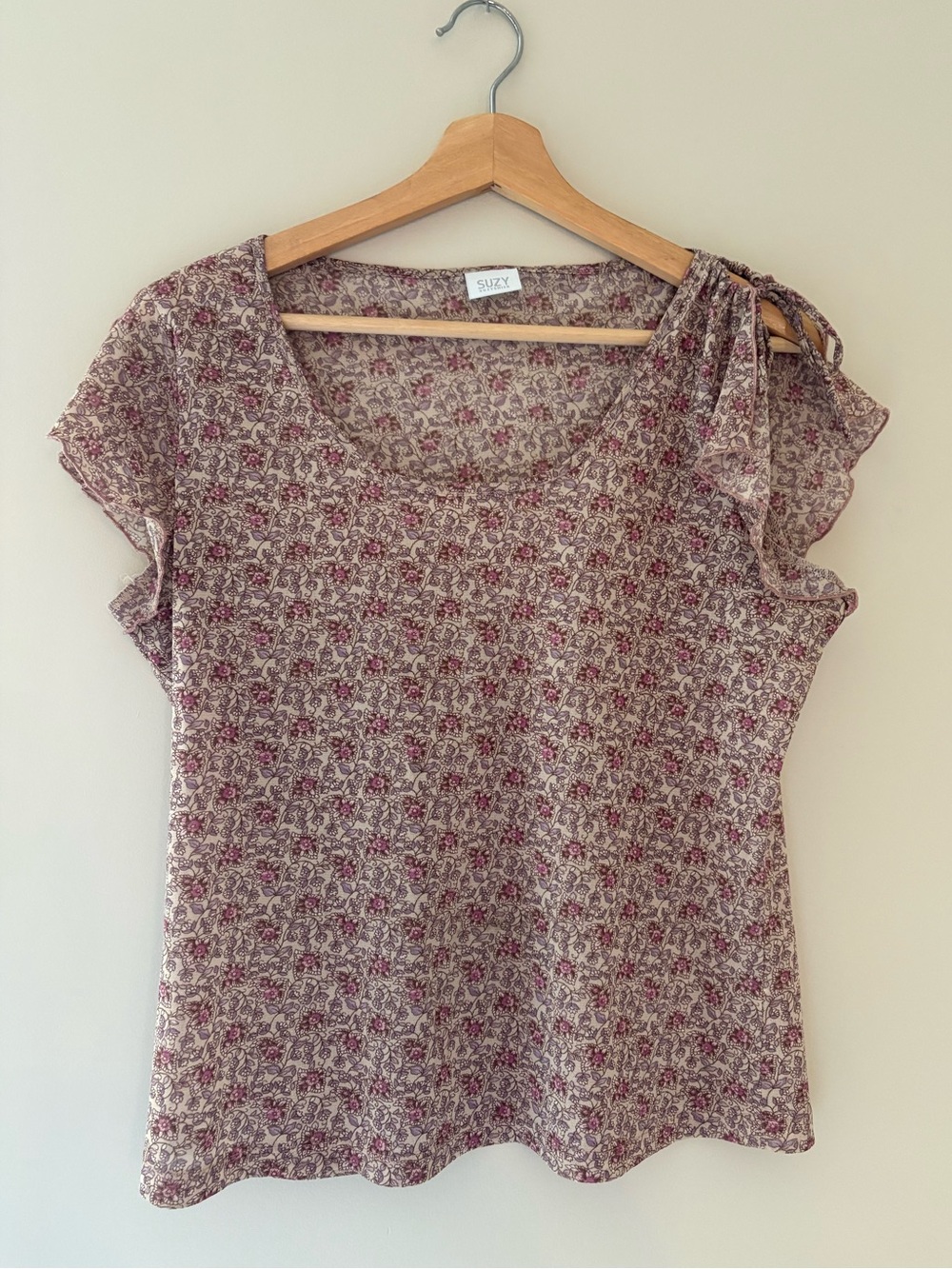 SUZY | Suzy Shier Pink Floral Top | Medium